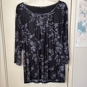 Valolia Black and Gray Floral Blouse